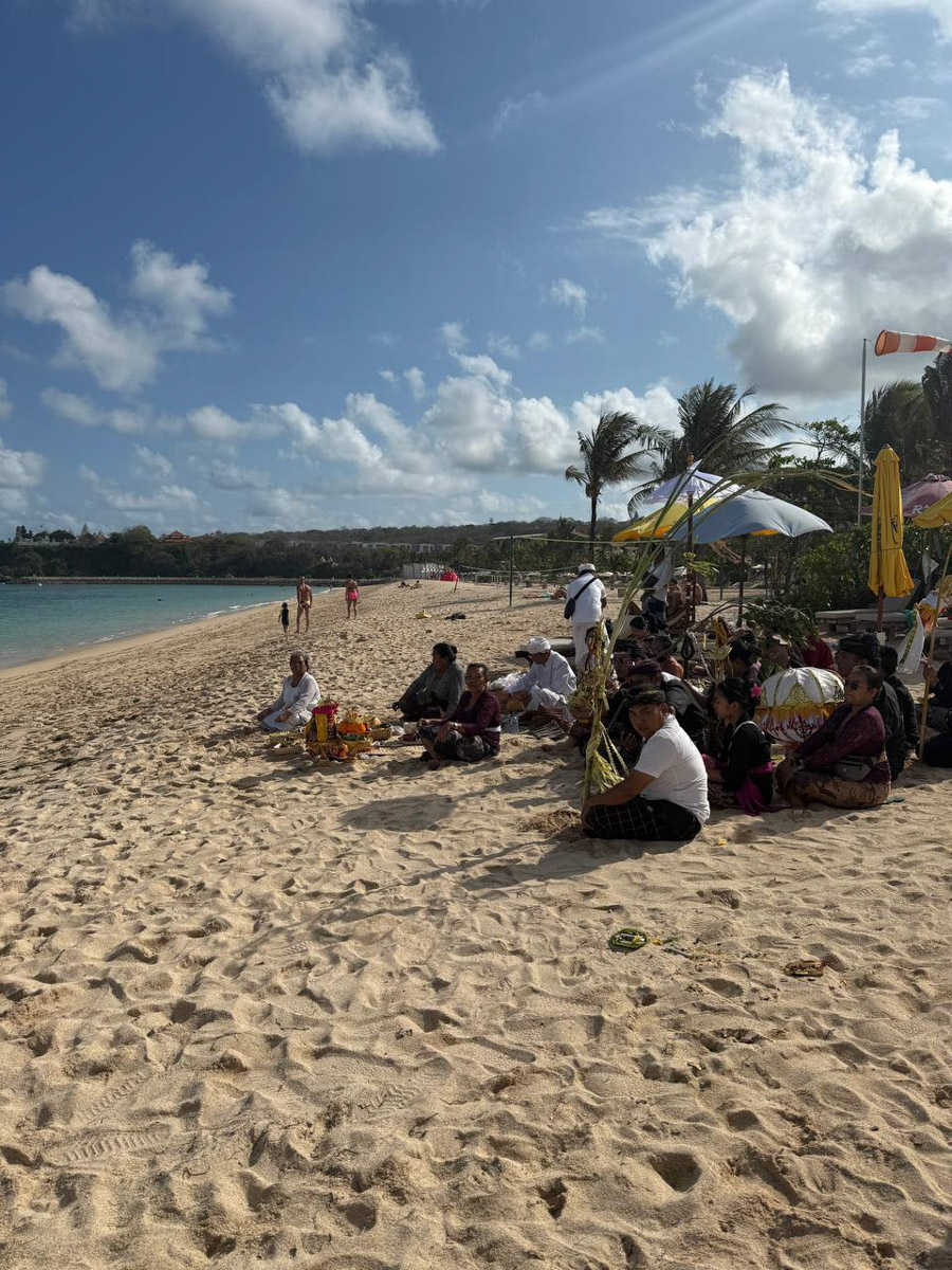 В последнее время организовывать путешествия за границу стало сложнее. Но и в этих условиях остаются возможности спланировать необычный тур за приемлемые деньги. Жительница Владимира Полина Чистова занимается этим уже 17 лет: с семьей она объездила более 30 стран. О своем любопытном опыте наша героиня рассказала «Ключ-Медиа».