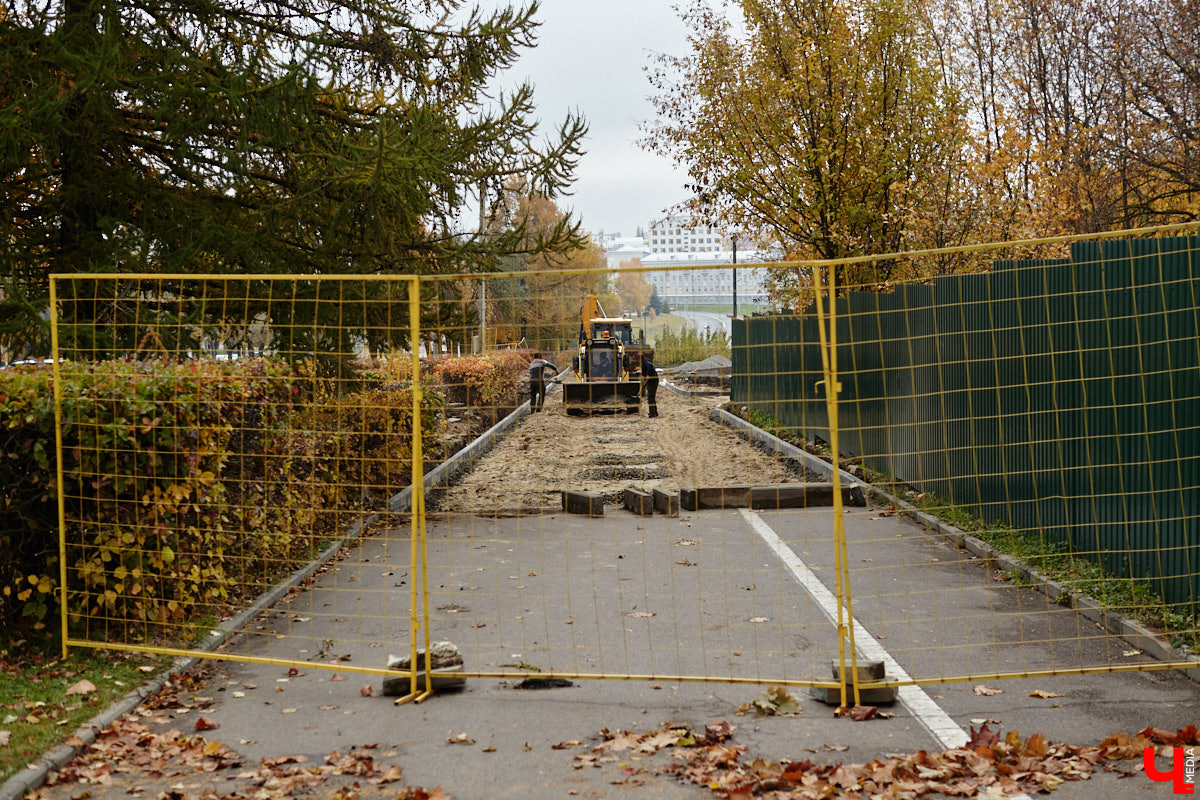 В минувшем году во Владимире было претворено в жизнь, полностью или только частично, немало идей, на которые явно не поскупились. Еще бы: стоит их воплощение от ста миллионов рублей и выше. «Ключ-Медиа» составил подборку самых дорогих проектов уходящего года.