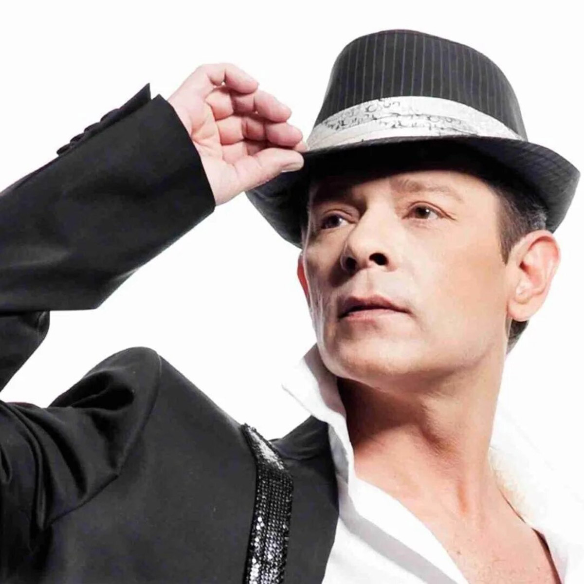 В начале января владимирцев ждут юмор и популярные мелодии. Ваня Усович после творческой паузы вернется с новым стендапом, группа PIZZA отметит 15-летие большим новогодним концертом, а Владимир Винокур вместе с артистами Театра пародий создаст вечер знакомых образов, музыкальных номеров и свежих шуток.