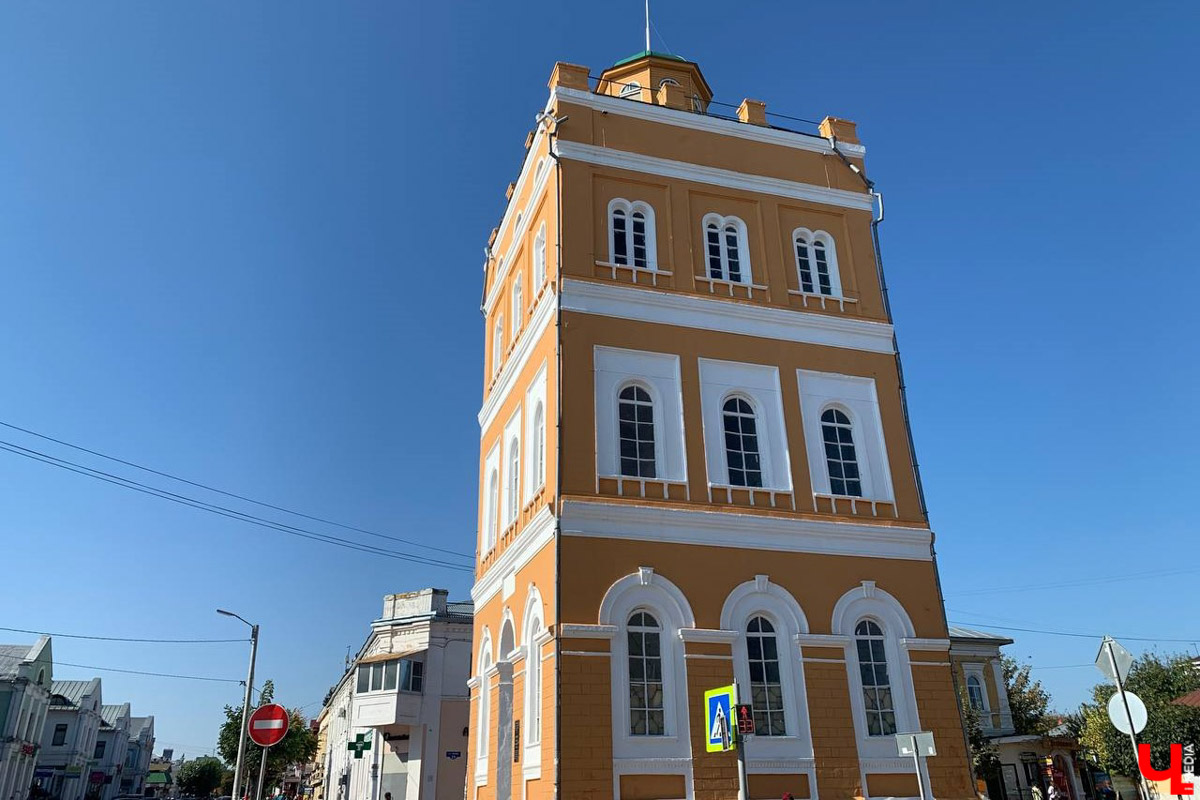 Карту легендарного маршрута «Золотое кольцо России» дополнили новыми точками. Если раньше от 33-го региона на ней значились только Владимир и Суздаль, то теперь мест, которые потенциально могут заинтересовать путешественников, их стало на 11 больше. Но поможет ли это поднять туристический поток? 