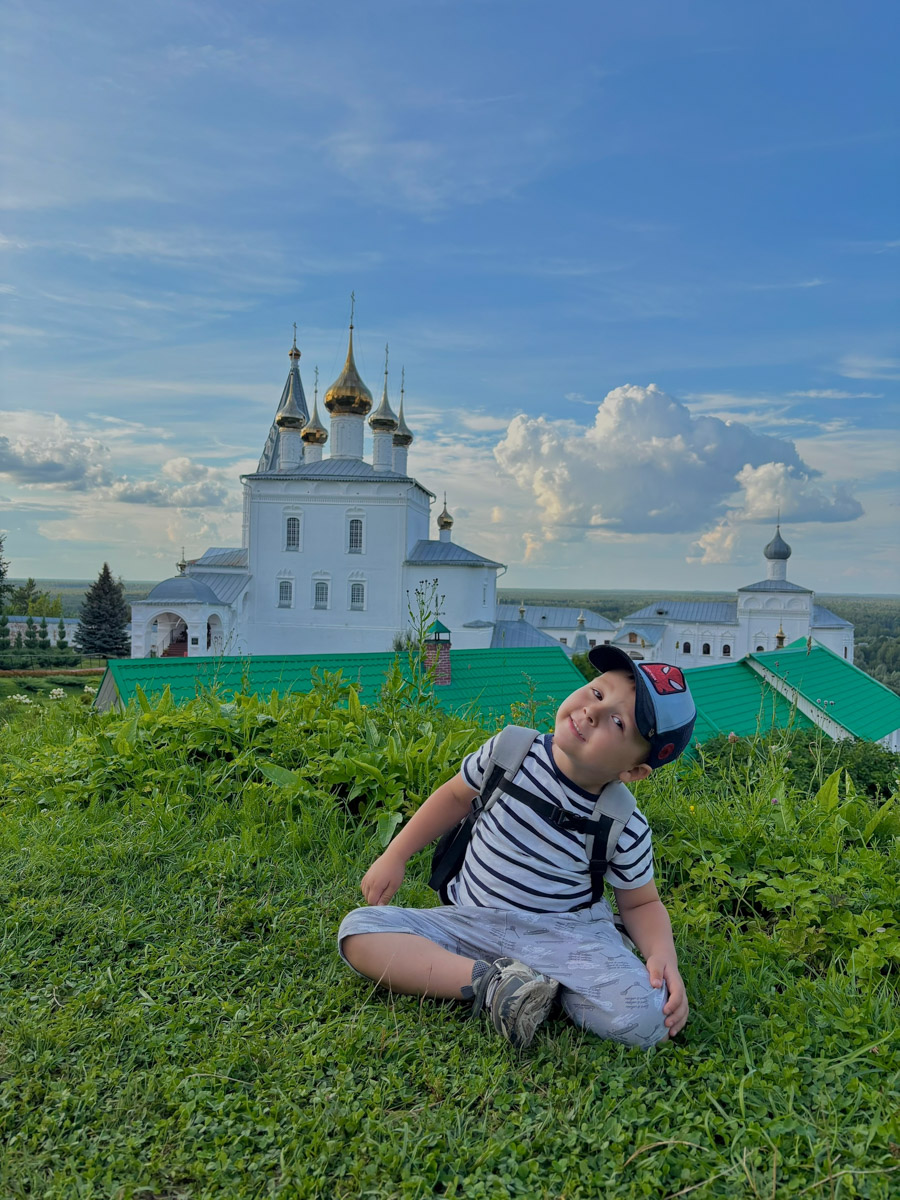 Карту легендарного маршрута «Золотое кольцо России» дополнили новыми точками. Если раньше от 33-го региона на ней значились только Владимир и Суздаль, то теперь мест, которые потенциально могут заинтересовать путешественников, их стало на 11 больше. Но поможет ли это поднять туристический поток? 