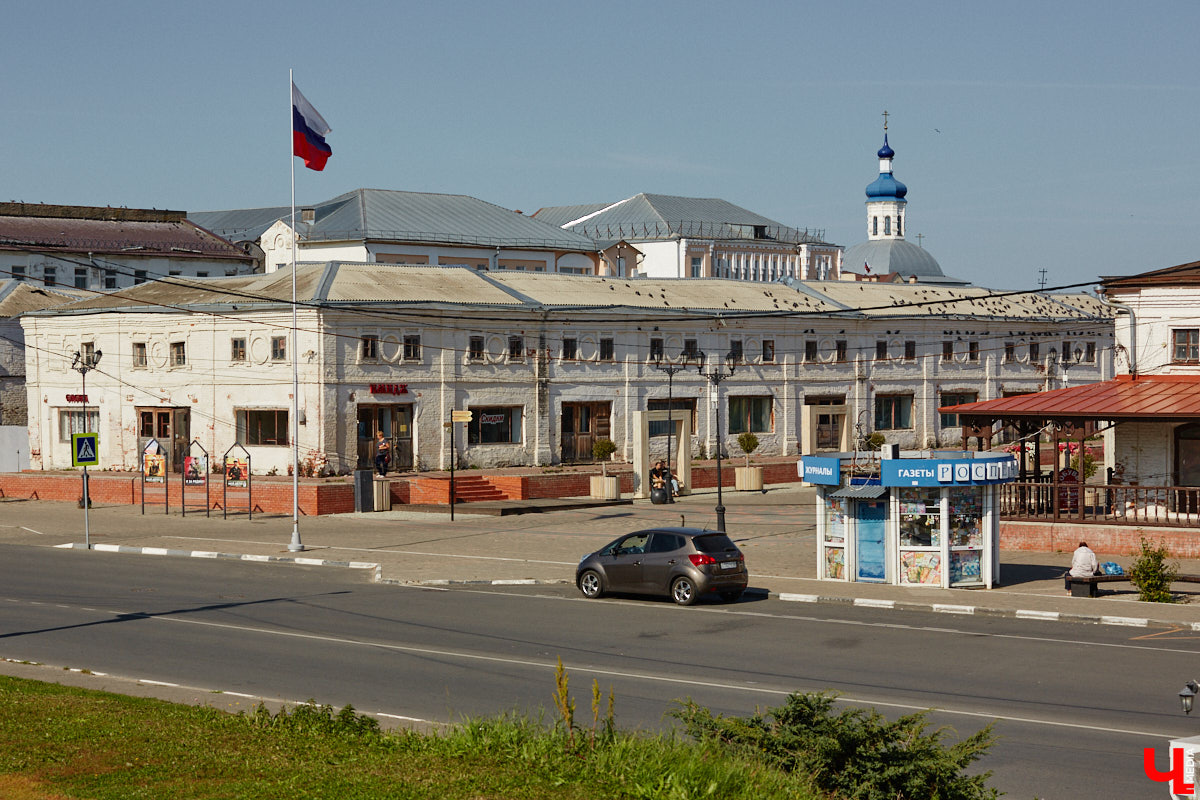 Карту легендарного маршрута «Золотое кольцо России» дополнили новыми точками. Если раньше от 33-го региона на ней значились только Владимир и Суздаль, то теперь мест, которые потенциально могут заинтересовать путешественников, их стало на 11 больше. Но поможет ли это поднять туристический поток? 