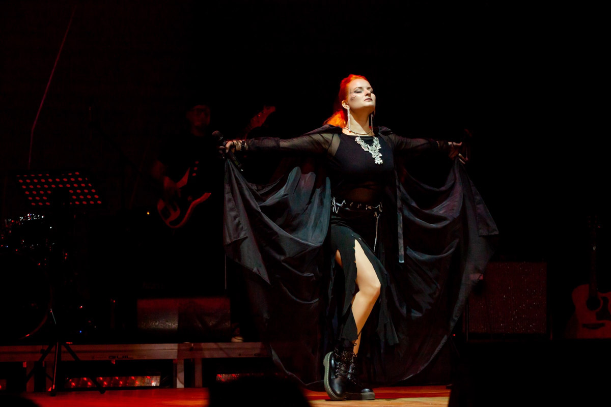 На протяжении минувших 12 месяцев 2025-го владимирские блогеры и фотографы создавали свой контент, вдохновляясь трендами Pinterest. Об этом инфлюенсеры 33-го региона поведали «Ключ-Медиа» в нашей подборке воплощенных модных тенденций по версии социальной сети для эстетов.