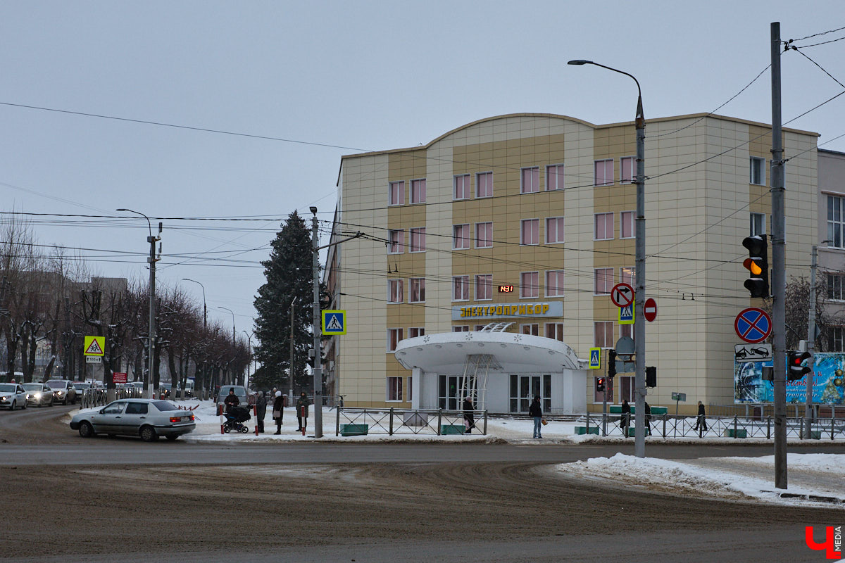 Лагерь немецких военнопленных, Собачий поселок, народные «сталинки», ВДНХ, парк им. 850-летия, Экспоцентр, школа № 8 — что между ними общего? Так или иначе все эти разнородные объекты связаны с одним из самых молодых советских заводов во Владимире — нынешним «Электроприбором».