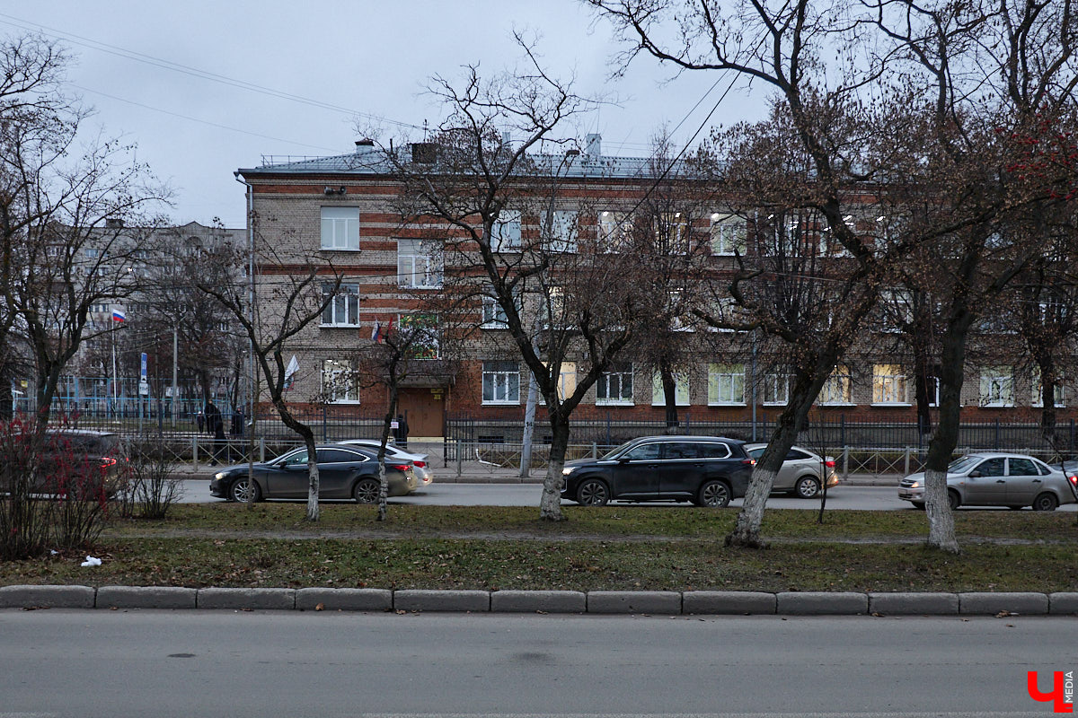 Лагерь немецких военнопленных, Собачий поселок, народные «сталинки», ВДНХ, парк им. 850-летия, Экспоцентр, школа № 8 — что между ними общего? Так или иначе все эти разнородные объекты связаны с одним из самых молодых советских заводов во Владимире — нынешним «Электроприбором».