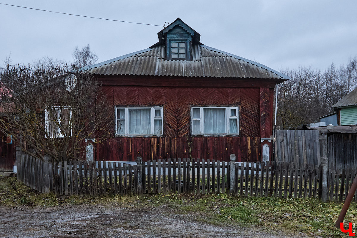 Лагерь немецких военнопленных, Собачий поселок, народные «сталинки», ВДНХ, парк им. 850-летия, Экспоцентр, школа № 8 — что между ними общего? Так или иначе все эти разнородные объекты связаны с одним из самых молодых советских заводов во Владимире — нынешним «Электроприбором».