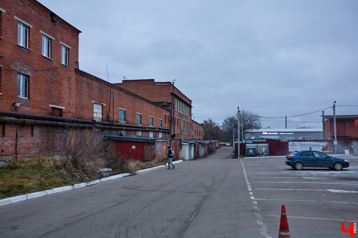 Лагерь немецких военнопленных, Собачий поселок, народные «сталинки», ВДНХ, парк им. 850-летия, Экспоцентр, школа № 8 — что между ними общего? Так или иначе все эти разнородные объекты связаны с одним из самых молодых советских заводов во Владимире — нынешним «Электроприбором».