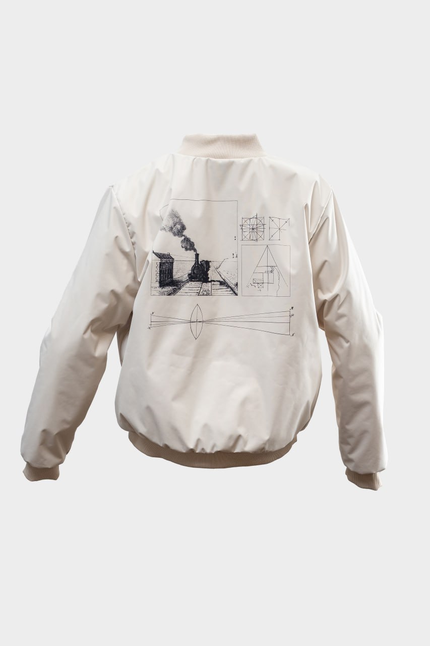 Приятно увидеть региональные мотивы на вещах прикладного характера: частичка родной земли всегда с тобой. Дизайнеры продолжают вдохновляться наследием Владимиро-Суздальского края и выпускать актуальные для современной жизни коллекции с местным колоритом. «Ключ-Медиа» собрал интересные художественные концепции, напоминающие о нашем культурном прошлом.