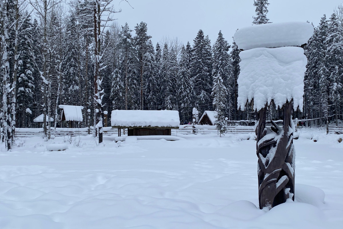 Заснеженный лес, бурлящие водопады цвета колы, калитки с ягодами, живописный мраморный каньон горного парка «Рускеала», белая Ладога и студеная Онега. Все эти чудеса щедро дарит сказочная Карелия, куда из Владимира вполне можно сгонять на пару дней.