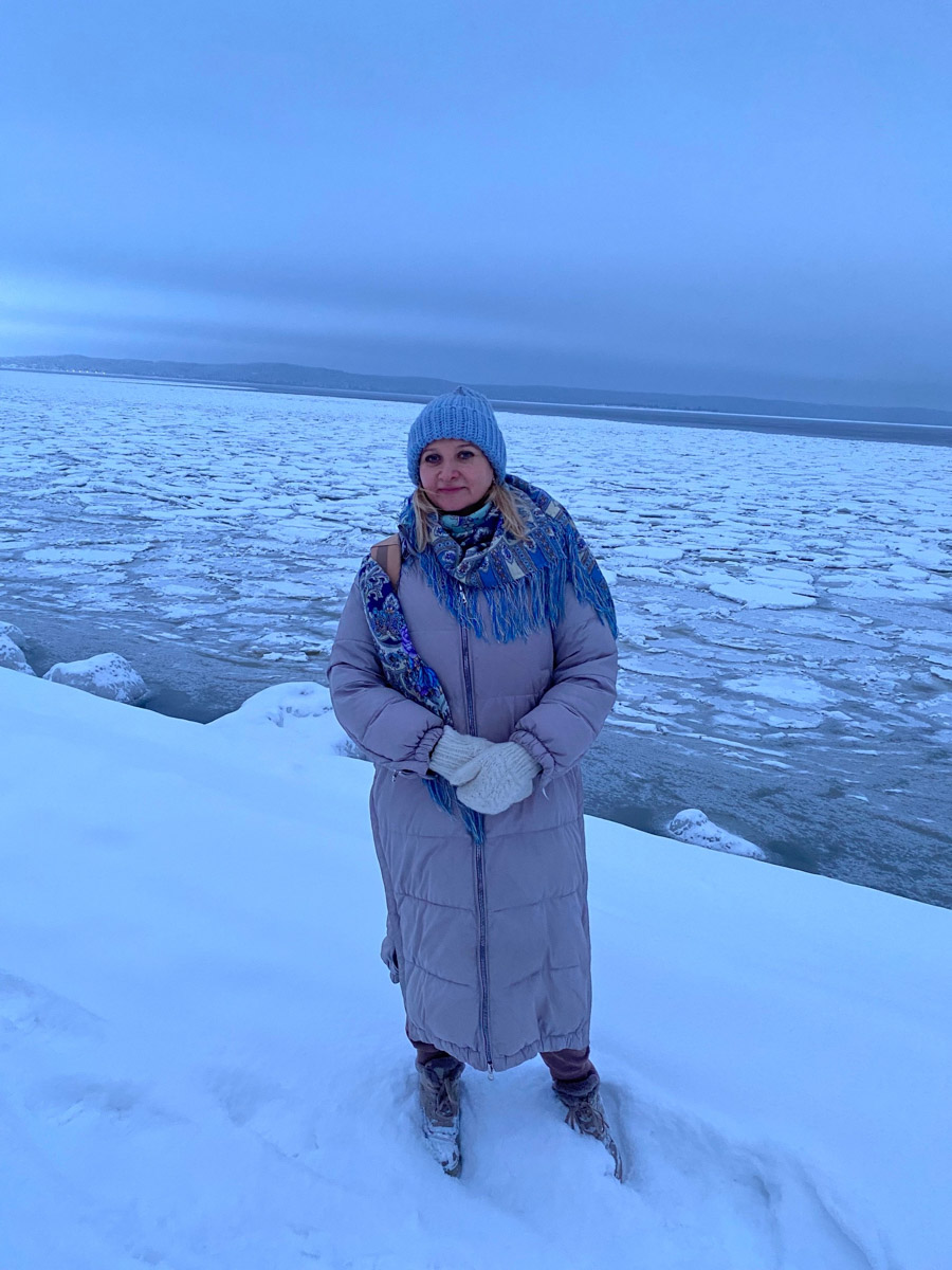 Заснеженный лес, бурлящие водопады цвета колы, калитки с ягодами, живописный мраморный каньон горного парка «Рускеала», белая Ладога и студеная Онега. Все эти чудеса щедро дарит сказочная Карелия, куда из Владимира вполне можно сгонять на пару дней.