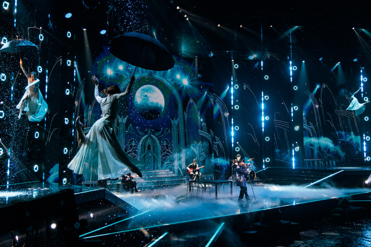 Сразу два местных таланта засветились в шоу на ТНТ. Роман Барсуков из Гусь-Хрустального, известный по «Фабрике звезд — 3», удивил судей пародией на Николая Носкова в программе «Ярче звезд», а владимирский комик Сархан Сафарли рассмешил зрителей со сцены «Стендап рулетки». О подготовке к выступлениям, эмоциях и результате участники 17.JPG