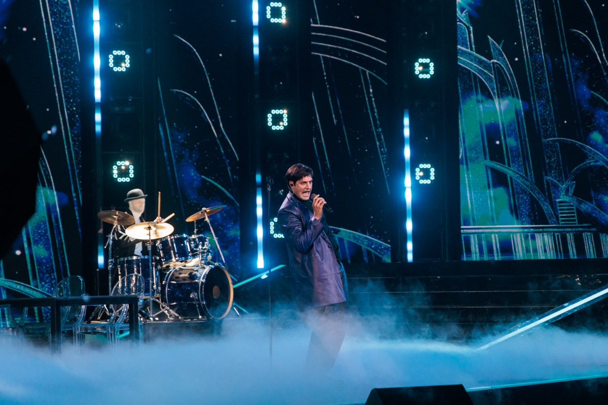 Сразу два местных таланта засветились в шоу на ТНТ. Роман Барсуков из Гусь-Хрустального, известный по «Фабрике звезд — 3», удивил судей пародией на Николая Носкова в программе «Ярче звезд», а владимирский комик Сархан Сафарли рассмешил зрителей со сцены «Стендап рулетки». О подготовке к выступлениям, эмоциях и результате участники телевизионных проектов поведали «Ключ-Медиа».