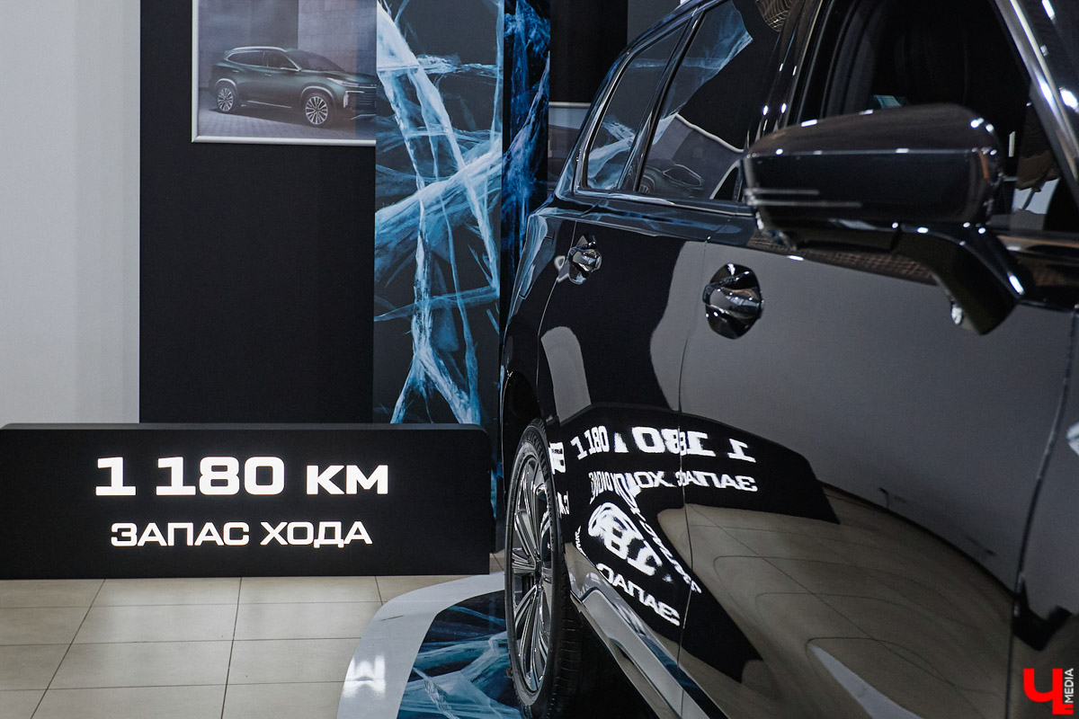 Зима во Владимире — это всегда лотерея. Либо ты утром грациозно выезжаешь с парковки, либо исполняешь ритуальные танцы со скребком и лопатой, пытаясь оживить замерзшее железо. Но пока одни ищут, у кого «прикурить», владельцы EXLANTIX ET уже допивают свой латте в салоне с температурой +25 °C. Разбираемся, как гибридный кроссовер от «АвтоТракта» научился игнорировать прогнозы синоптиков.