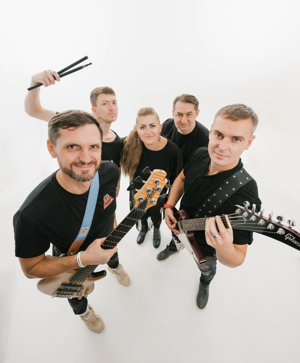 Конец января подарит владимирцам заряд положительных эмоций. Ольга Бузова появится на владимирской сцене в комедии «Мужчина нарасхват», а легендарная группа «Комбинация» заставит подпевать своим хитам весь зал. Подробнее о том, чем занять себя на этой неделе, читайте в нашей афише. 