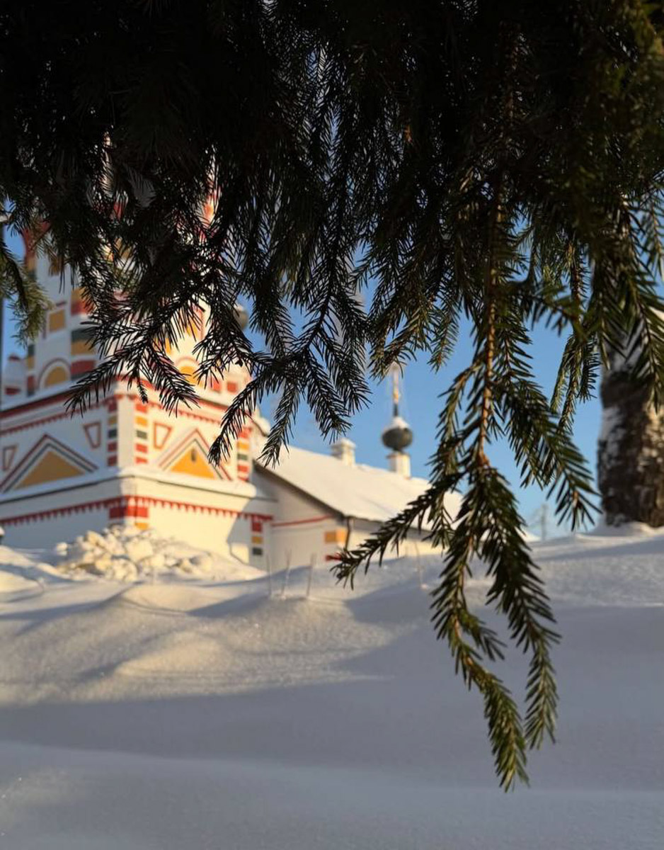 Владимирская область привлекает звезд не только в жаркий сезон, когда все цветет и пахнет, но и в холодное время года. Одни приезжают по делам, другие — в поисках аутентичного туризма. За последние месяцы в городах региона побывали сразу несколько селебрити. «Ключ-Медиа» выяснил, с какой целью они к нам пожаловали.