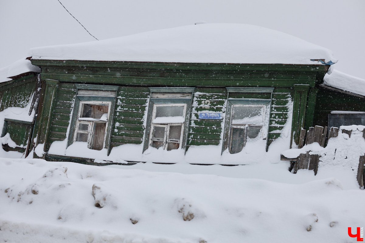 Во Владимире анонсировали создание туристического маршрута от вокзала до филармонии. Пока инициатива звучит многообещающе. Главное, чтобы к мнению жителей прислушались. У них точно найдется что сказать, как убедился «Ключ-Медиа».