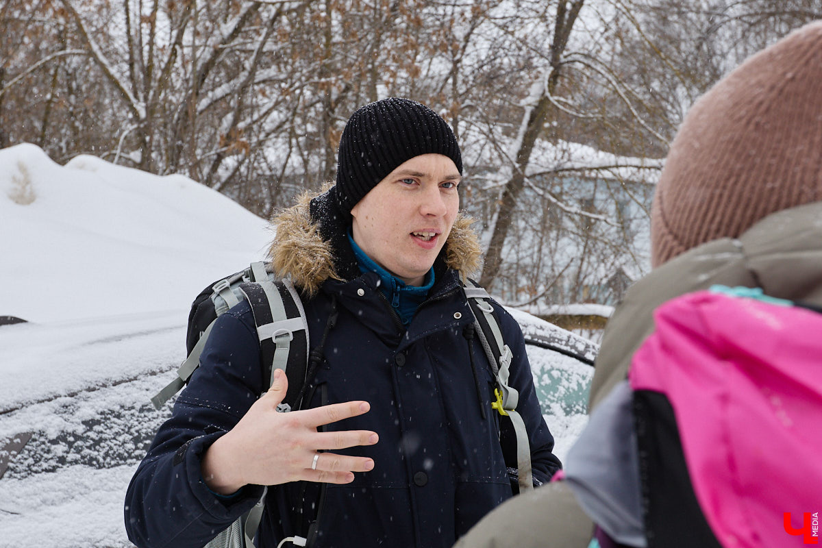 Семейная пара, Паша и Тома, решила пройти пешком 10 тысяч километров от Москвы до Владивостока с остановками по пути. Одной из точек рискованного маршрута стал Владимир. В нашем городе тревел-блогеры пробыли всего два дня, однако «Ключ-Медиа» успел встретиться с путешественниками и узнать все подробности экстремального приключения из первых уст.
