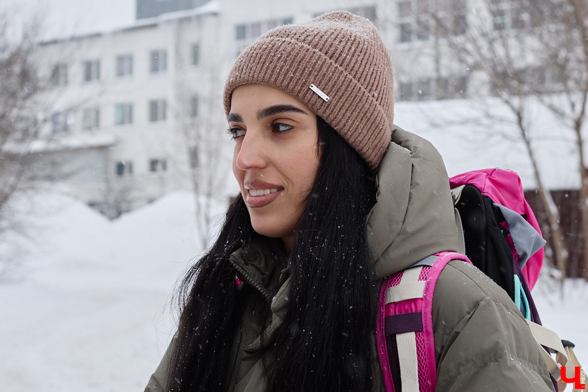 Семейная пара, Паша и Тома, решила пройти пешком 10 тысяч километров от Москвы до Владивостока с остановками по пути. Одной из точек рискованного маршрута стал Владимир. В нашем городе тревел-блогеры пробыли всего два дня, однако «Ключ-Медиа» успел встретиться с путешественниками и узнать все подробности экстремального приключения из первых уст.