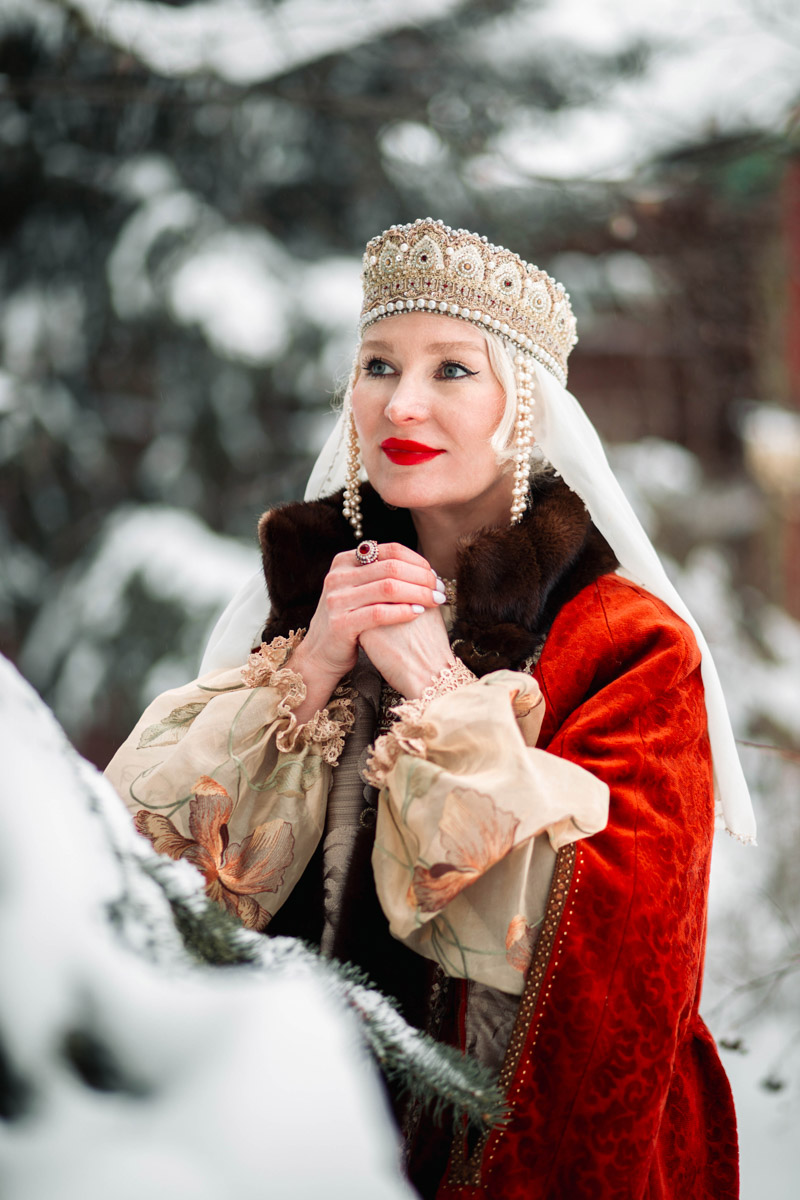 Ходят слухи, что в Суздале можно бюджетно отдохнуть, но Алеся Лещукова из Сочи и ее родная сестра Марина из Москвы решили не экономить. Они приехали в старинный город на три дня, чтобы душа запела, поэтому ни в чем себе не отказывали. Какими вышли эти каникулы по-богатому, узнал «Ключ-Медиа».