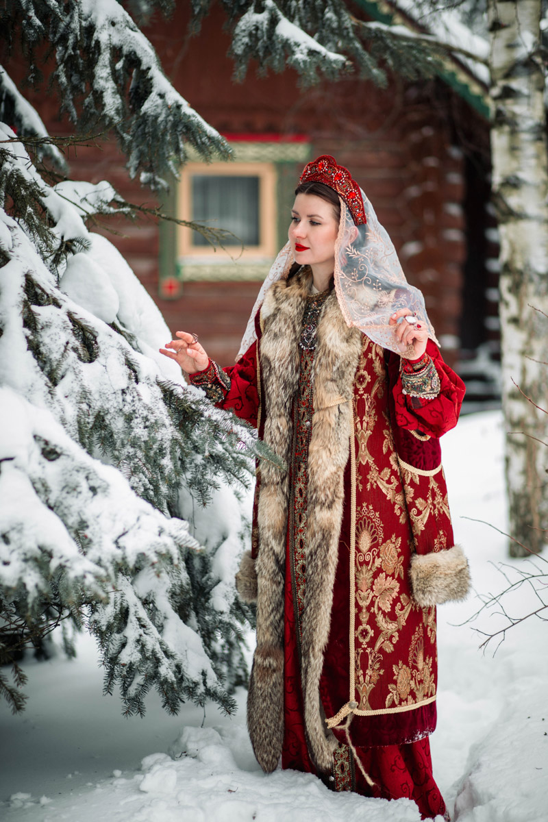 Ходят слухи, что в Суздале можно бюджетно отдохнуть, но Алеся Лещукова из Сочи и ее родная сестра Марина из Москвы решили не экономить. Они приехали в старинный город на три дня, чтобы душа запела, поэтому ни в чем себе не отказывали. Какими вышли эти каникулы по-богатому, узнал «Ключ-Медиа».