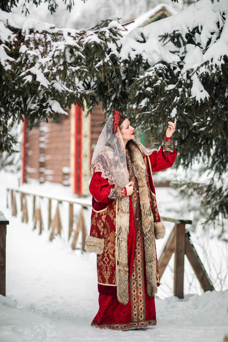 Ходят слухи, что в Суздале можно бюджетно отдохнуть, но Алеся Лещукова из Сочи и ее родная сестра Марина из Москвы решили не экономить. Они приехали в старинный город на три дня, чтобы душа запела, поэтому ни в чем себе не отказывали. Какими вышли эти каникулы по-богатому, узнал «Ключ-Медиа».