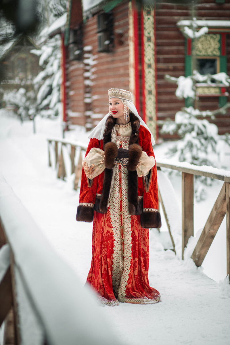 Ходят слухи, что в Суздале можно бюджетно отдохнуть, но Алеся Лещукова из Сочи и ее родная сестра Марина из Москвы решили не экономить. Они приехали в старинный город на три дня, чтобы душа запела, поэтому ни в чем себе не отказывали. Какими вышли эти каникулы по-богатому, узнал «Ключ-Медиа».