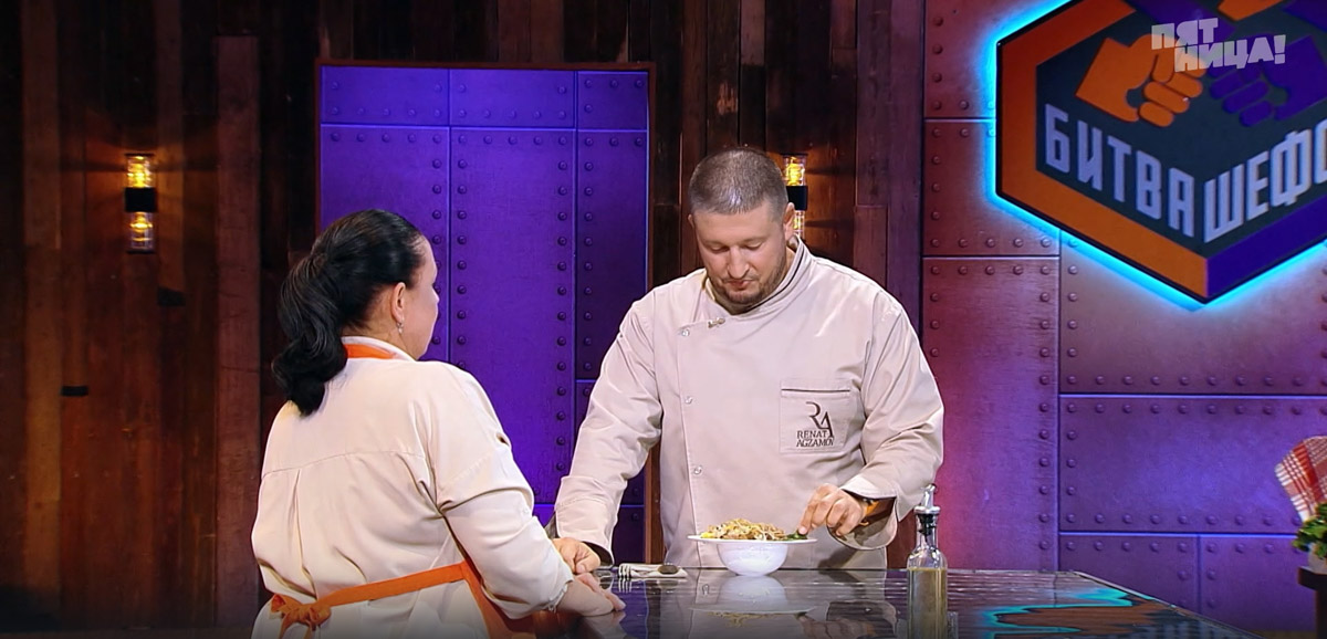 Надежда Сычева из Гусь-Хрустального исполнила мечту многих любительниц кулинарии, приняв участие в «Битве шефов» с Константином Ивлевым и Ренатом Агзамовым и получив от них сразу два да во время отбора. Своими впечатлениями от общения со звездными поварами жительница 33-го региона с удовольствием поделилась с нашим изданием.