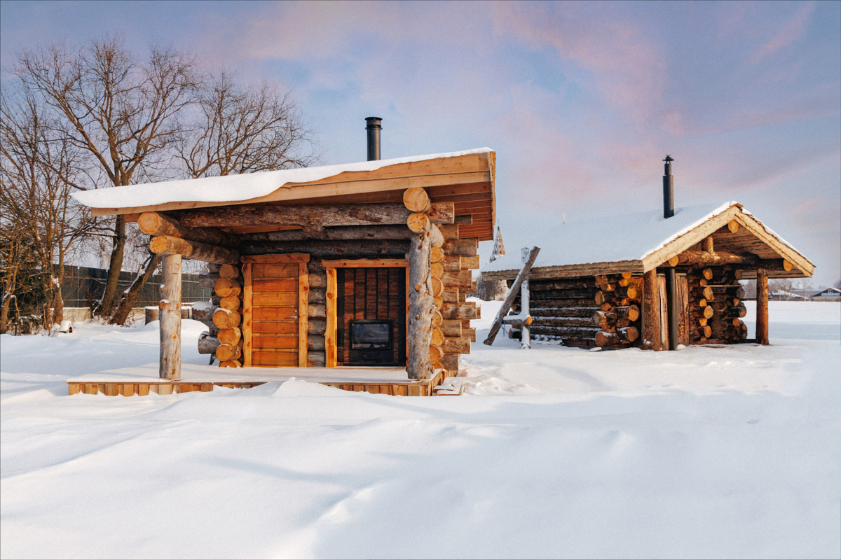 На территории ГТК «Суздаль» появилось уникальное пространство, где оживают вековые традиции парения. Свои двери готов распахнуть новый «Музей бань», включающий в себя пять атмосферных локаций. Каждая со своим нравом и жаром. Открытие точки притяжения пройдет в рамках банных выходных с 7 по 9 марта в «Суздаль Аква».