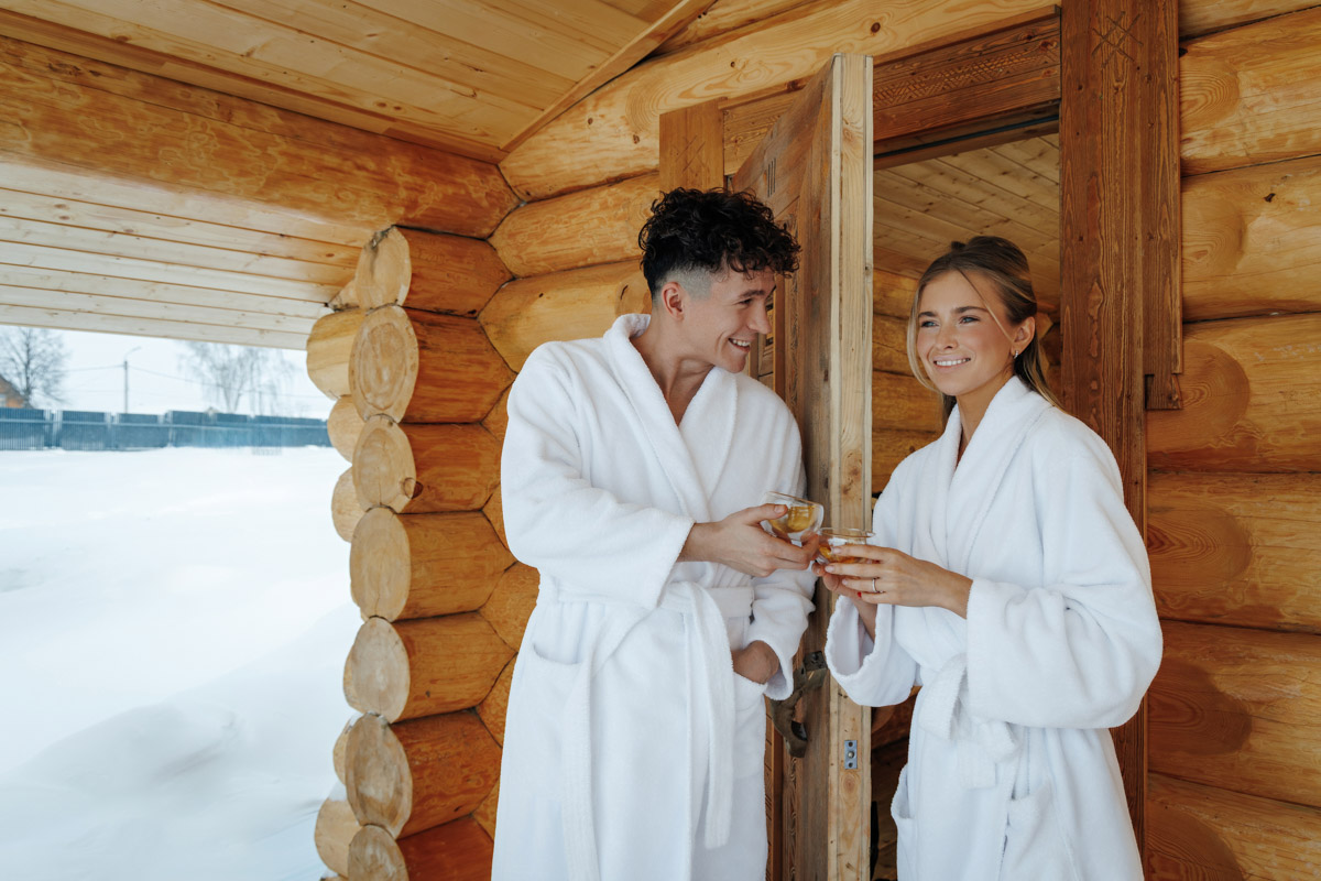 На территории ГТК «Суздаль» появилось уникальное пространство, где оживают вековые традиции парения. Свои двери готов распахнуть новый «Музей бань», включающий в себя пять атмосферных локаций. Каждая со своим нравом и жаром. Открытие точки притяжения пройдет в рамках банных выходных с 7 по 9 марта в «Суздаль Аква».