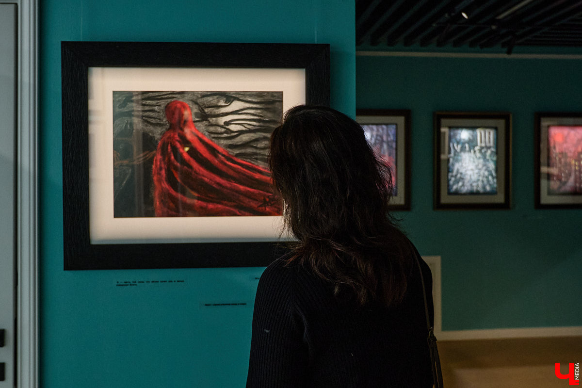 К 135-летию Михаила Булгакова в культурном пространстве «Галерея 4-6» открылась выставка, посвященная самому яркому произведению писателя. «Ключ-Медиа» прошел по выстроенным художниками смысловым лабиринтам и взглянул на роман «Мастер и Маргарита» другими глазами.