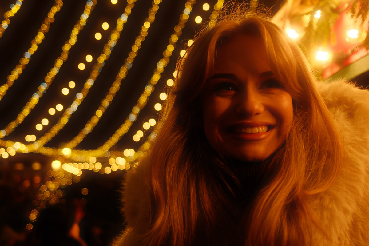 Алена Жигарева получила свой первый миллион просмотров совсем недавно, хотя в блогинге она аж с 2018 года. Поначалу в ее профиле преобладали фото из фитнес-залов Владимира и Москвы, а также бизнес-съемки для крупных спортивных брендов. Потом произошло внезапное затишье на три года, а после — яркое возвращение, но уже в совершенно другом амплуа. По своему тернистому пути к успеху девушка провела корреспондента «Ключ-Медиа».