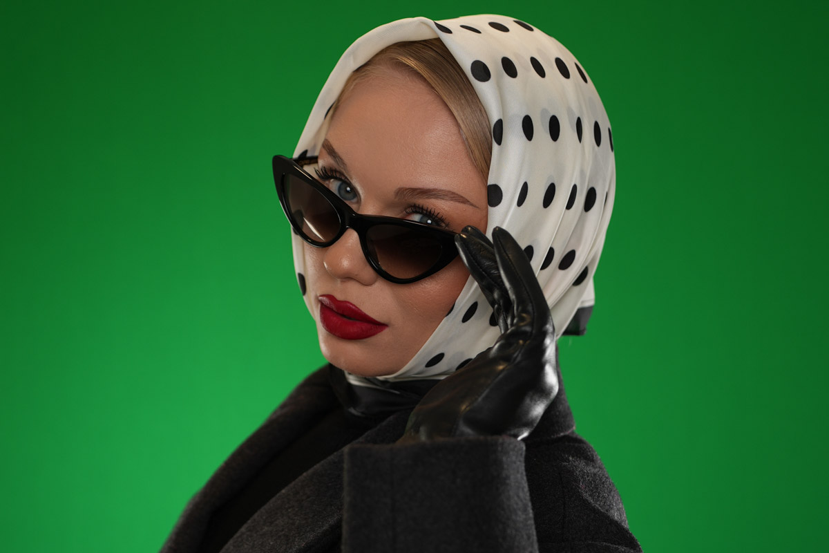 Алена Жигарева получила свой первый миллион просмотров совсем недавно, хотя в блогинге она аж с 2018 года. Поначалу в ее профиле преобладали фото из фитнес-залов Владимира и Москвы, а также бизнес-съемки для крупных спортивных брендов. Потом произошло внезапное затишье на три года, а после — яркое возвращение, но уже в совершенно другом амплуа. По своему тернистому пути к успеху девушка провела корреспондента «Ключ-Медиа».