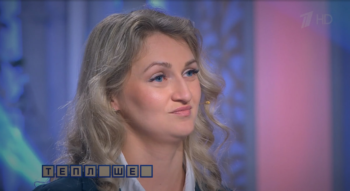 Многодетная мама из города оружейников победила в финале шоу «Поле чудес», на которое мечтала попасть еще в детстве. Кристина Рыбкина заполнила анкету проекта и уже через три дня получила приглашение на игру. «Ключ-Медиа» пообщался с победительницей и узнал, почему она отказалась от знаменитого сектора «Приз» на барабане и как ей удалось стать лучшей участницей.