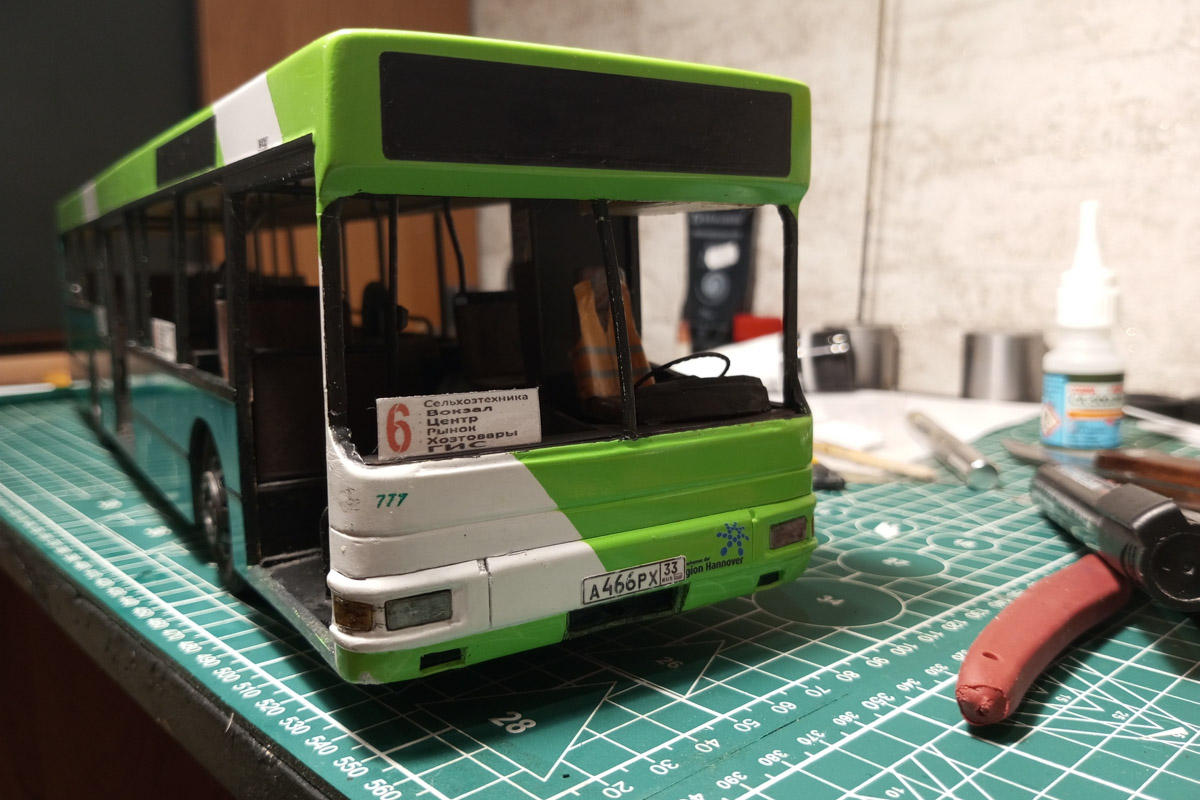Житель Гусь-Хрустального создает реалистичные модели автобусов. На данный момент в его коллекции шесть машин, прототипы которых курсируют на самых разных маршрутах. Весь общественный транспорт выполнен в соотношении 1:24 и точно копирует существующие машины.