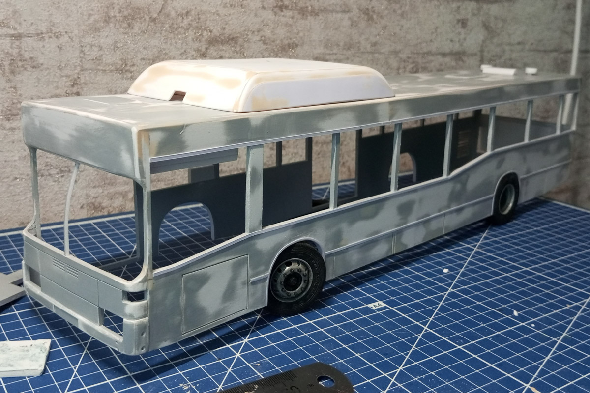 Житель Гусь-Хрустального создает реалистичные модели автобусов. На данный момент в его коллекции шесть машин, прототипы которых курсируют на самых разных маршрутах. Весь общественный транспорт выполнен в соотношении 1:24 и точно копирует существующие машины.