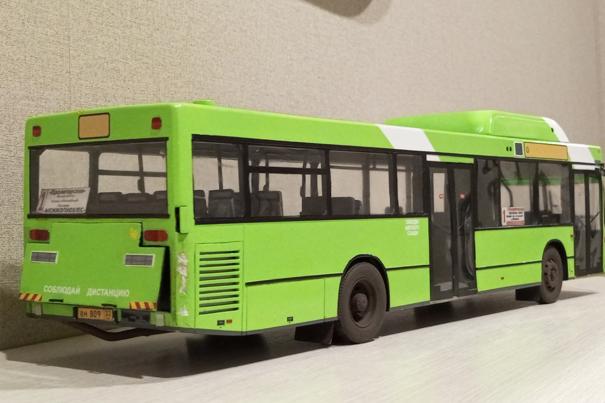 Житель Гусь-Хрустального создает реалистичные модели автобусов. На данный момент в его коллекции шесть машин, прототипы которых курсируют на самых разных маршрутах. Весь общественный транспорт выполнен в соотношении 1:24 и точно копирует существующие машины.