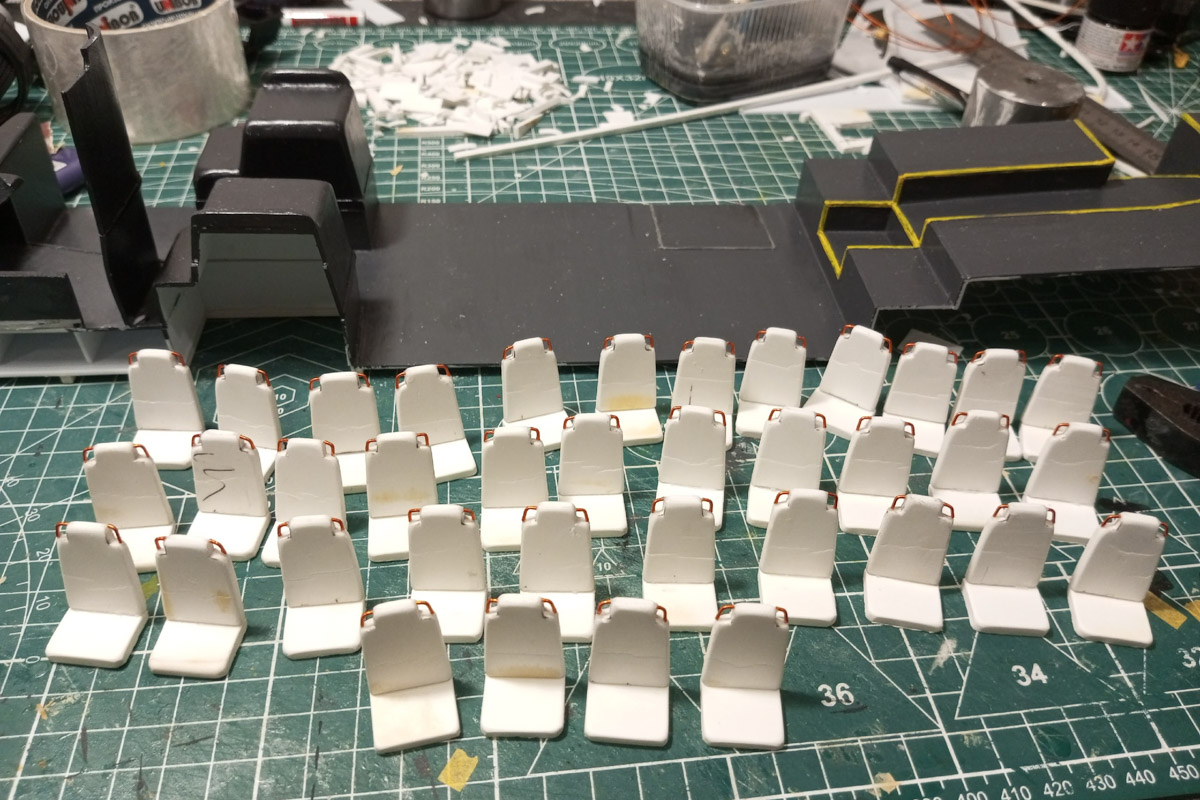 Житель Гусь-Хрустального создает реалистичные модели автобусов. На данный момент в его коллекции шесть машин, прототипы которых курсируют на самых разных маршрутах. Весь общественный транспорт выполнен в соотношении 1:24 и точно копирует существующие машины.