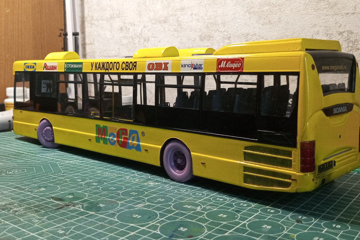 Житель Гусь-Хрустального создает реалистичные модели автобусов. На данный момент в его коллекции шесть машин, прототипы которых курсируют на самых разных маршрутах. Весь общественный транспорт выполнен в соотношении 1:24 и точно копирует существующие машины.