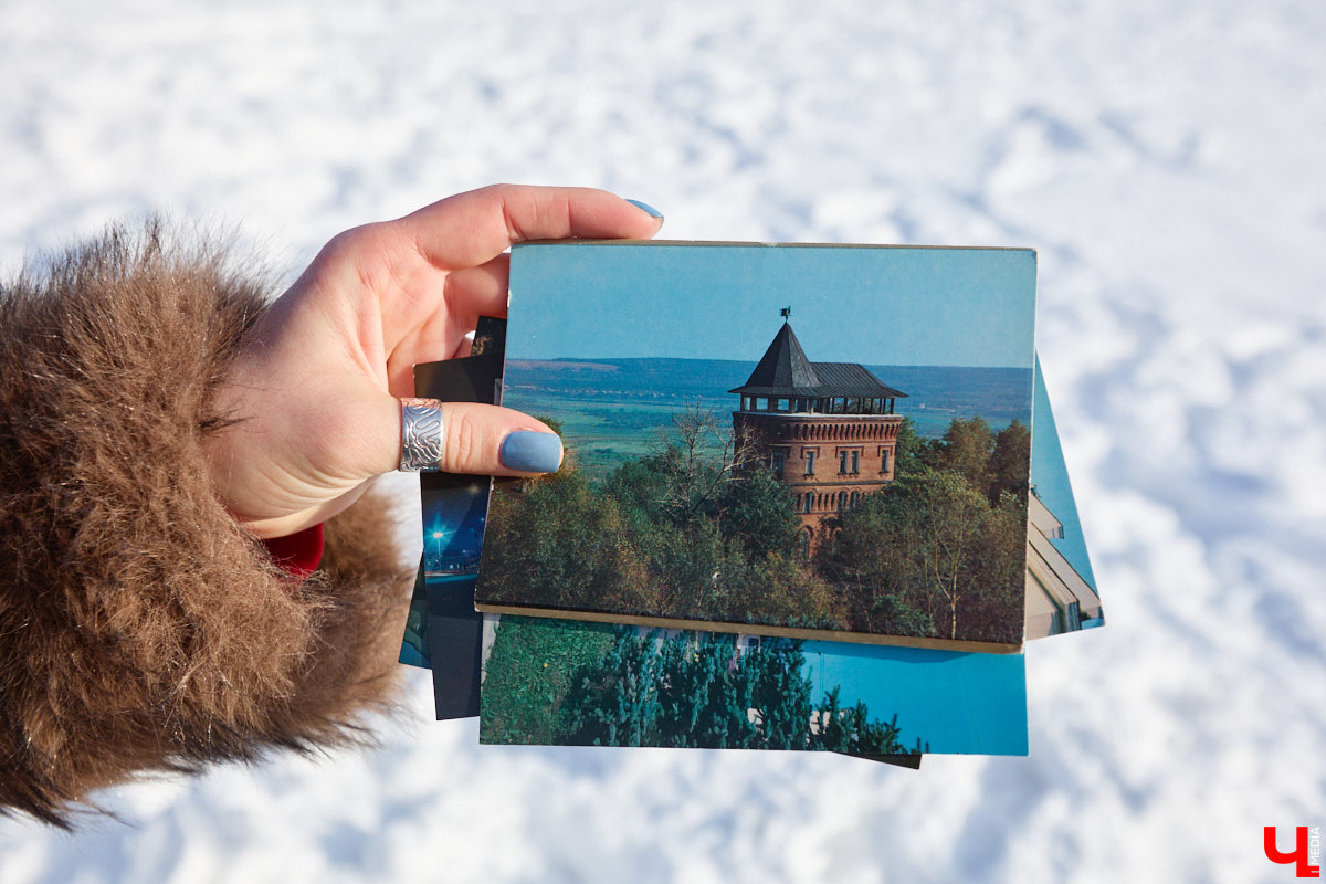 Те, кому не удалось застать прошлое областной столицы, могут заглянуть в него с помощью винтажных открыток. Так сделала фотограф-любитель Ирина Колесникова. Она взяла у мамы стопку карточек с запечатленными в 80-х городскими объектами и сравнила изображения с их современным видом.