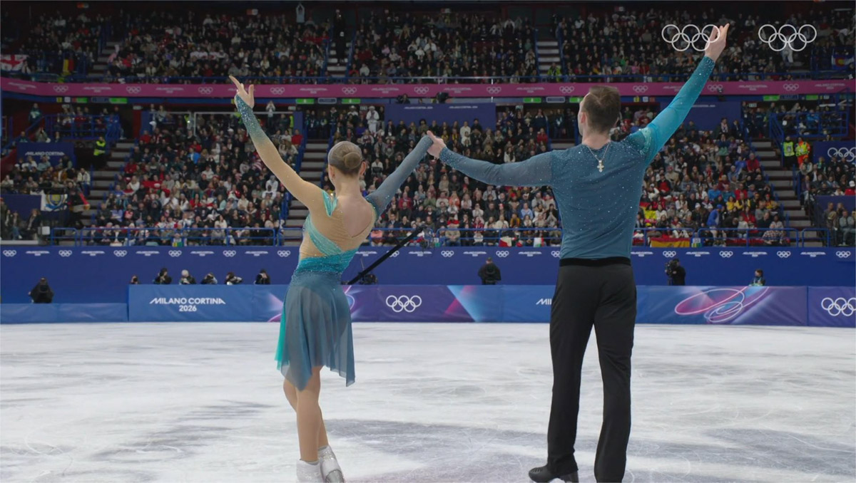 Любители фигурного катания ликуют: 20-летняя Анастасия Метелкина родом из Владимира заняла второе место на зимних Играх в Италии. Правда, триумфальное восхождение на пьедестал спортсменка совершила под грузинским флагом, однако подобные формальности не омрачили радости преданных фанатов. Рассказываем подробнее о выступлении нашей соотечественницы на Олимпиаде, а также об успехе других спортсменов 33-го региона.