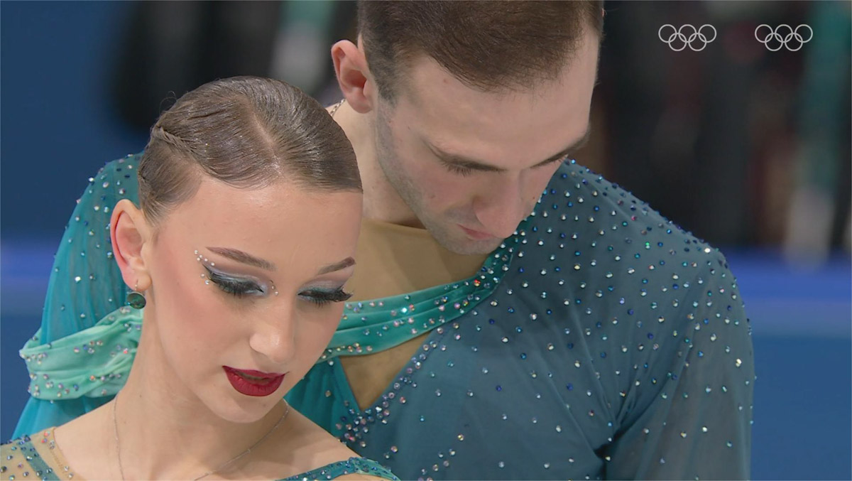 Любители фигурного катания ликуют: 20-летняя Анастасия Метелкина родом из Владимира заняла второе место на зимних Играх в Италии. Правда, триумфальное восхождение на пьедестал спортсменка совершила под грузинским флагом, однако подобные формальности не омрачили радости преданных фанатов. Рассказываем подробнее о выступлении нашей соотечественницы на Олимпиаде, а также об успехе других спортсменов 33-го региона.