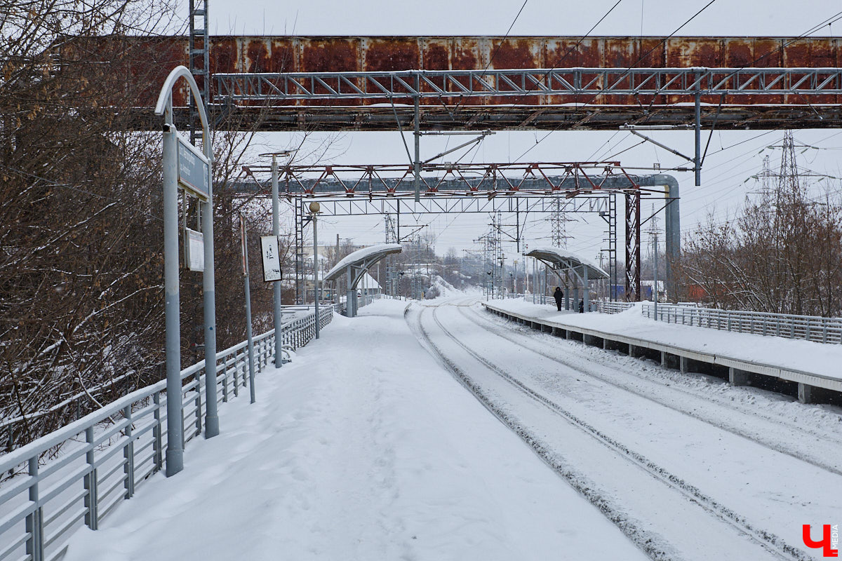Каждый выход из дома — очередной марш-бросок. Зима в этом году бросила владимирцам вызов, с которым они оказались не в силах справиться. Город попал в снежный плен, и спасением из него, судя по всему, станет лишь весна.