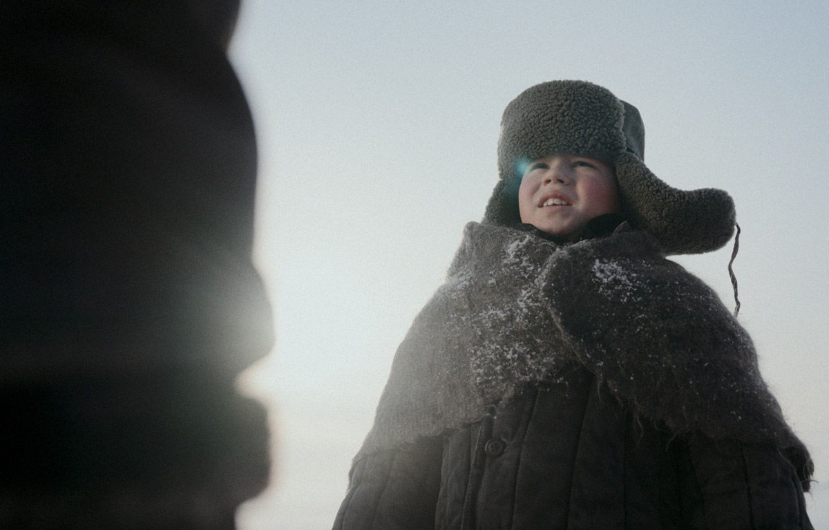 Бескрайние зимние просторы Суздальской земли стали съемочной площадкой для команды нового фильма «Отрок». Ее усилиями на свет появилась камерная притча с известным владимирским фотографом в главной роли. О чем же дебютная короткометражка местного режиссера, узнал «Ключ-Медиа».