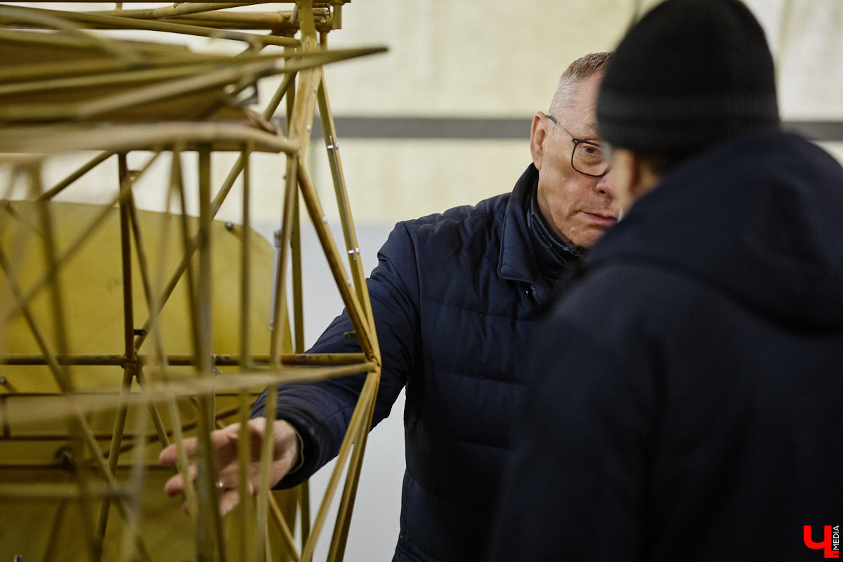 Не все знают, но на территории Владимирской области собирают настоящие самолеты. Производство летательных аппаратов единичного типа расположено в ангаре на территории частного аэродрома общей авиации Павловское. Там трудится небольшая команда любителей неба. «Ключ-Медиа» заглянул к ним в гости.