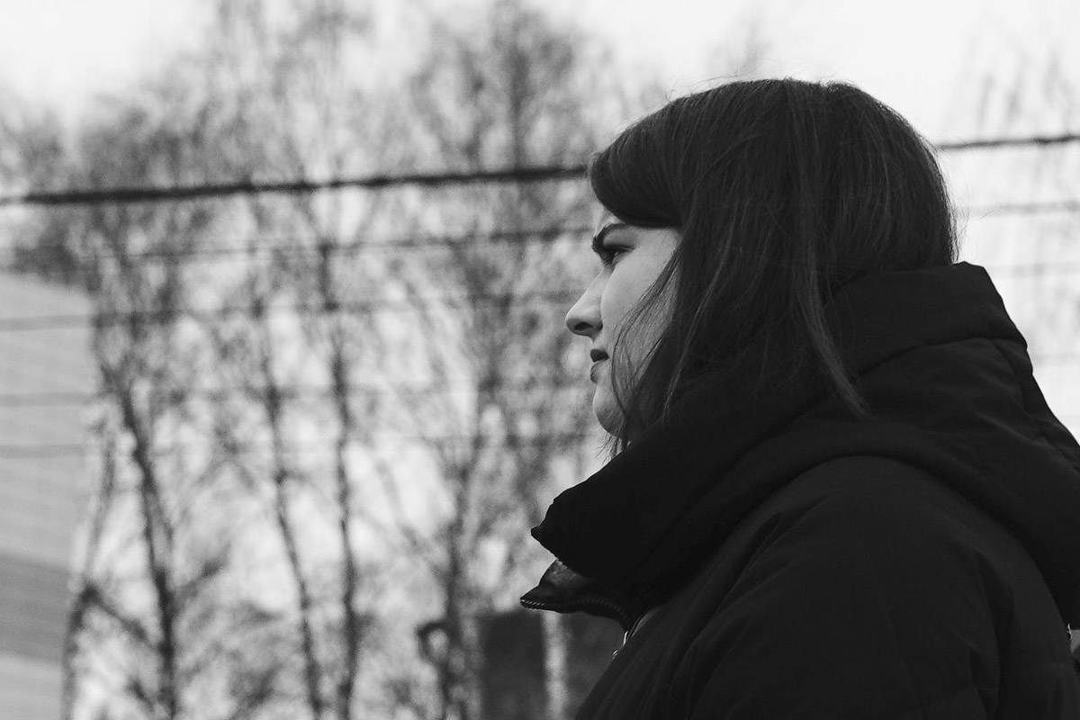 С ноября по март мы лицезреем из окна черно-белую картинку. От нее легко устать, однако фотографы готовы доказать: в монохроме есть свое очарование! «Ключ-Медиа» собрал интересные кадры местных мастеров, умеющих найти красоту в серых буднях.