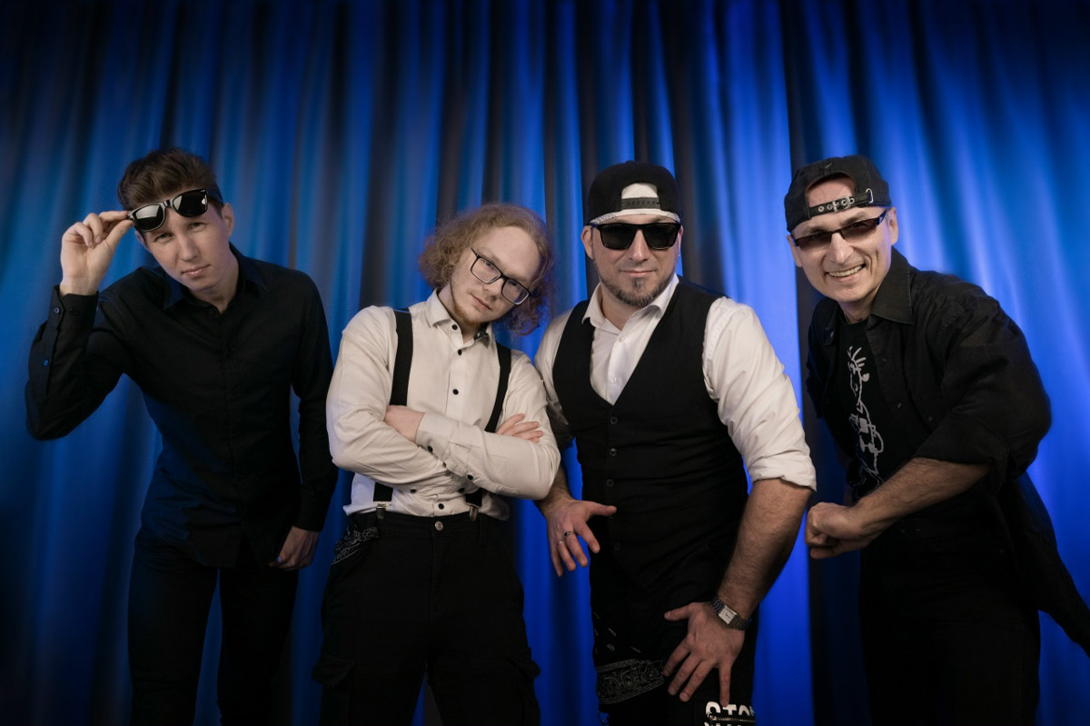 На этой неделе ДиДюЛя представит во Владимире программу с мотивами этники, фламенко и современным звучанием. Александр Иванов и группа «Рондо» сыграют свои хиты, которые давно стали частью истории российской эстрады. Атмосферу ностальгии поддержат «Поющие гитары», а дополнит — Кай Метов. Все подробности — в нашей афише.