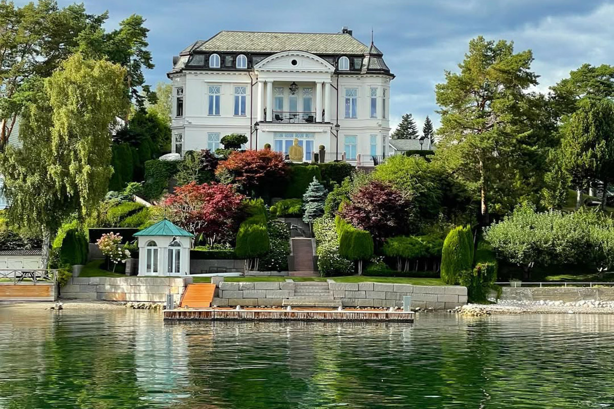 Мария Ломоносова родом из Владимира, однако уже около десяти лет живет в Осло. Попала в Норвегию чуть ли не по воле случая, но нисколько не сожалеет о переезде. С чем героине пришлось столкнуться и как она устроила свой быт, узнал «Ключ-Медиа».