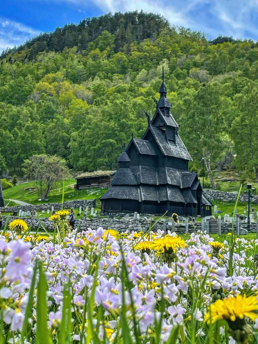 Мария Ломоносова родом из Владимира, однако уже около десяти лет живет в Осло. Попала в Норвегию чуть ли не по воле случая, но нисколько не сожалеет о переезде. С чем героине пришлось столкнуться и как она устроила свой быт, узнал «Ключ-Медиа».