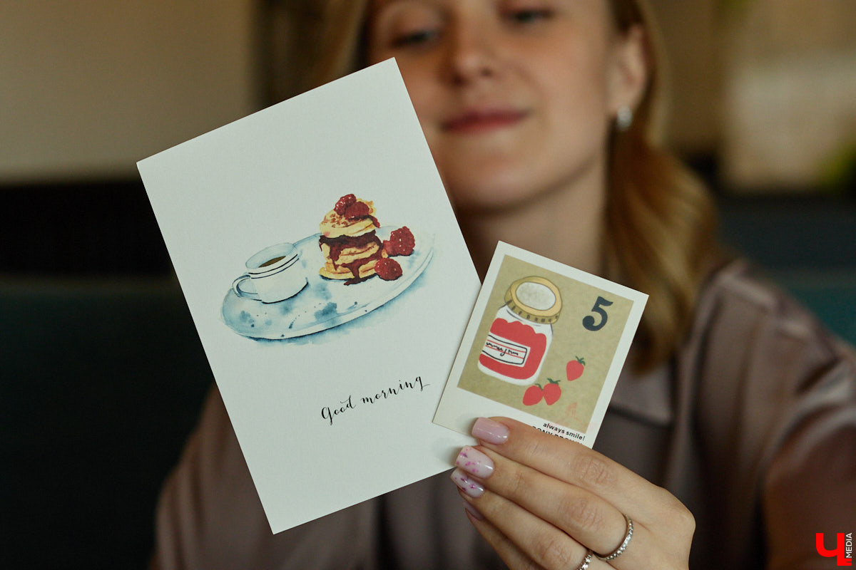 Дома у Анастасии Каревой хранятся чужие детские воспоминания. Они получены в виде открыток от людей со всего мира. Одни также делятся погодой за окном, другие пытаются начать романтические отношения. Мы поговорили с ней об отдельном мире под названием «посткроссинг», а заодно познакомились с историями из дальних стран и разных уголков России.