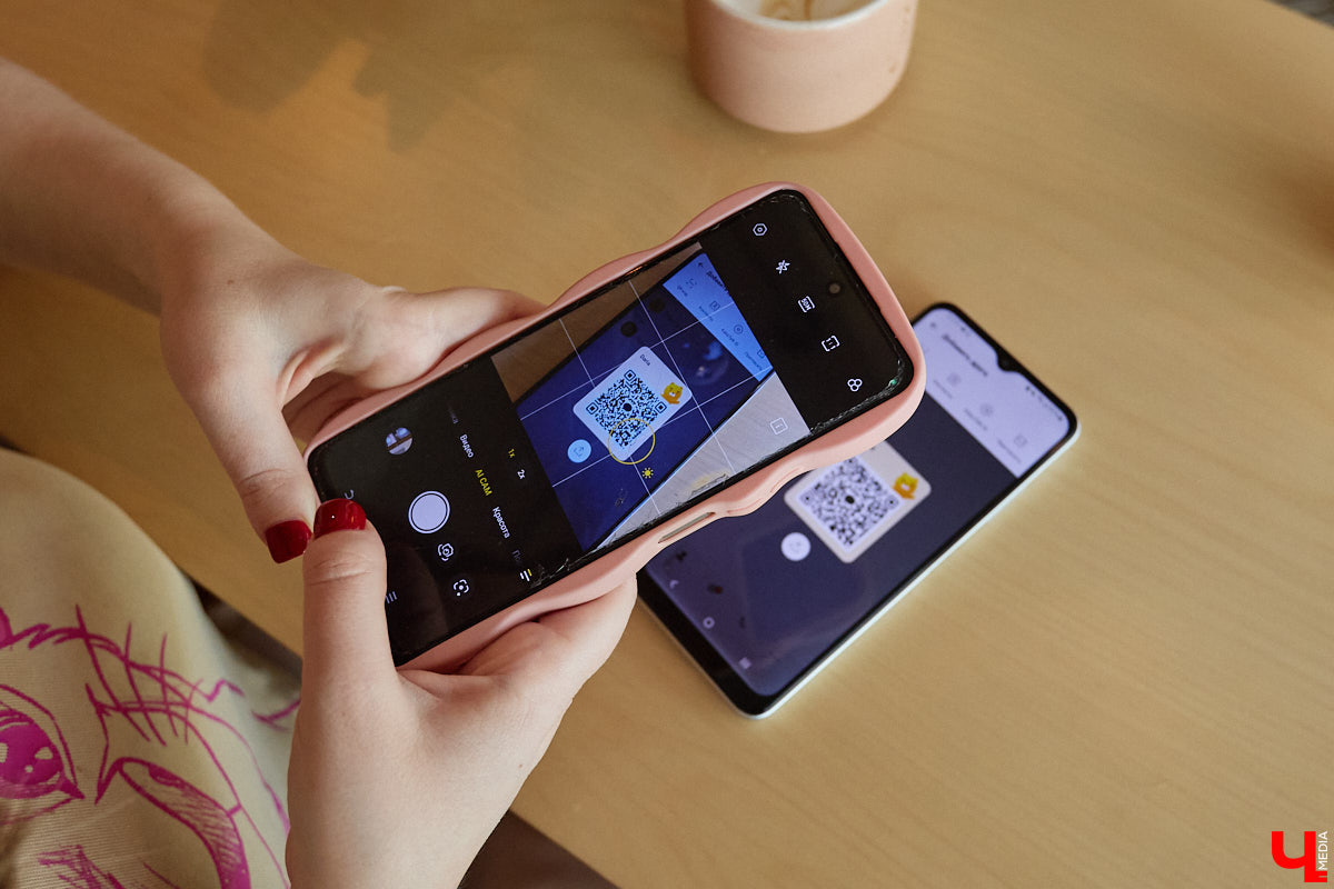 Многие привычные приложения для общения находятся под угрозой полного отключения от Рунета. И это, как известно, отнюдь не первоапрельская шутка. Пока одни пытаются «оживить» любимые сервисы, другие вовсю осваивают новые площадки. Корреспондент «Ключ-Медиа» провел тест-драйв некоторых пока еще малоизвестных мессенджеров, которые вполне могут стать доступной альтернативой.